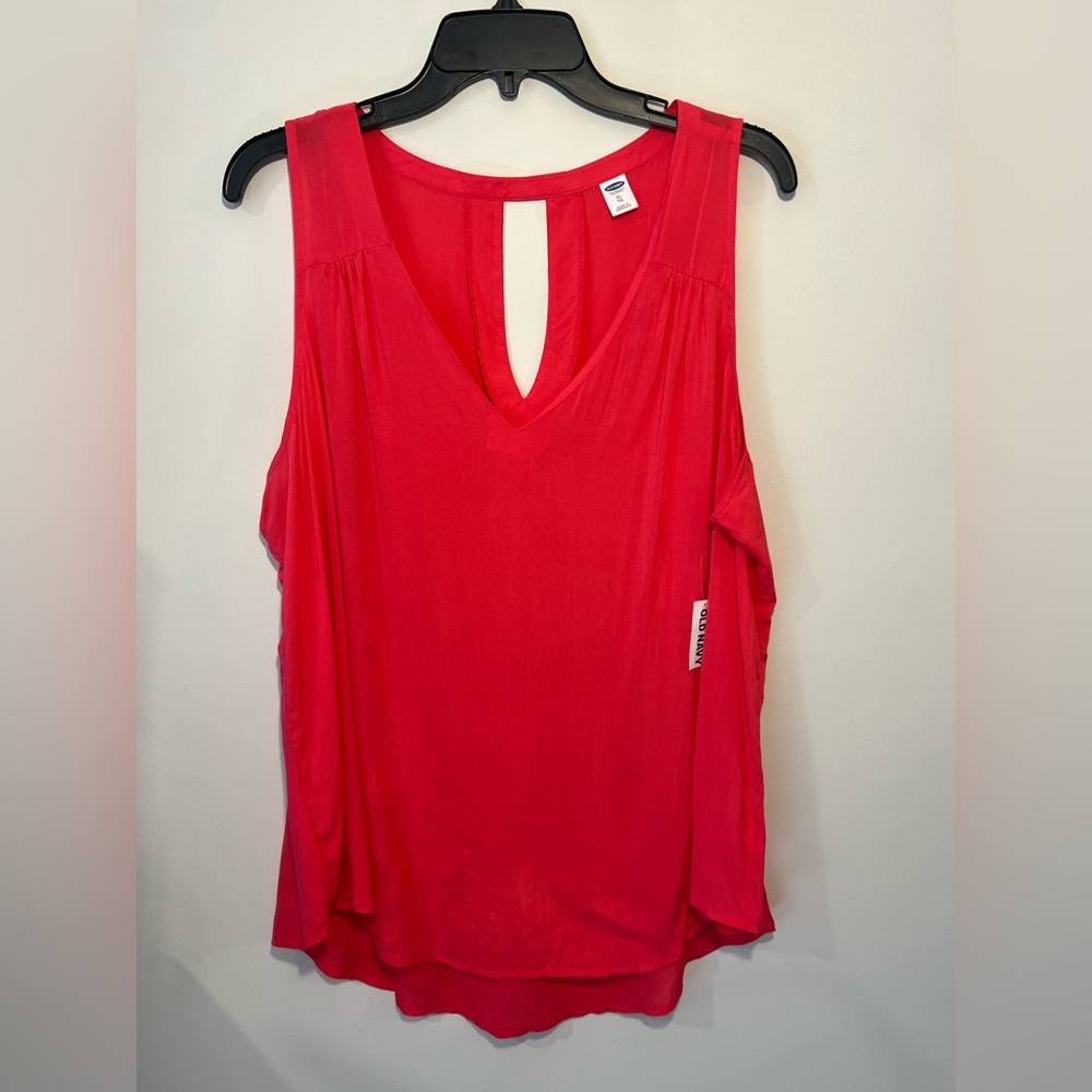 Old Navy Women’s Flowy Pink Sleeveless Top